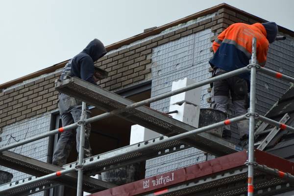 houten latwerk gevel