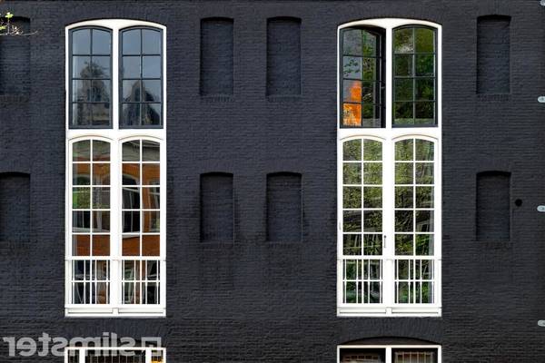 huisnummer op gevel boerderij